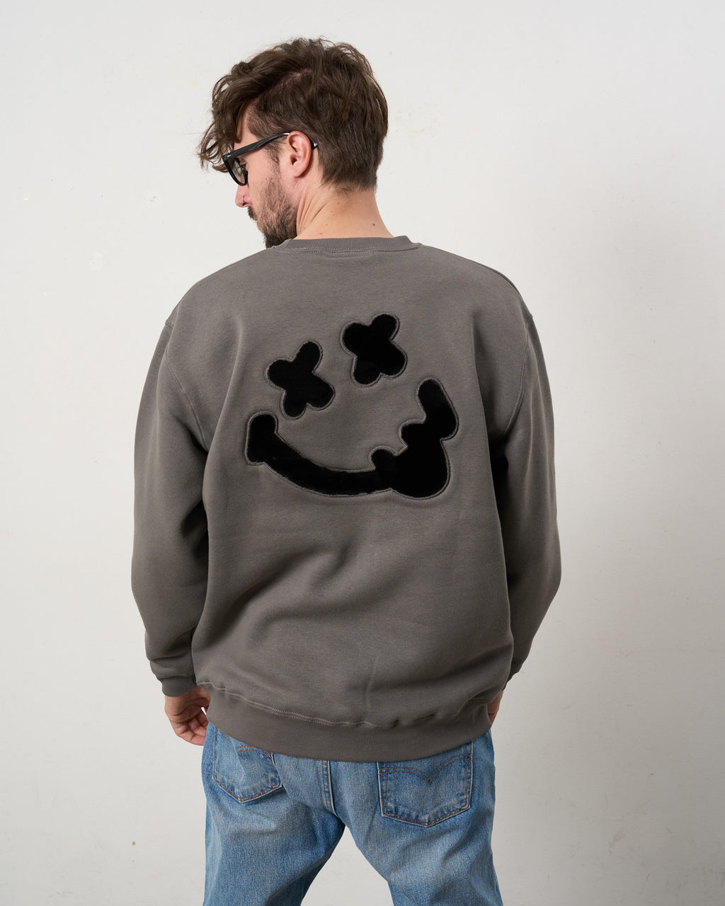 【STUD MUFFIN(スタッドマフィン)】T-C裏毛起毛ファースマイルパッチワーク スエットシャツ(624-02911) C.GRY