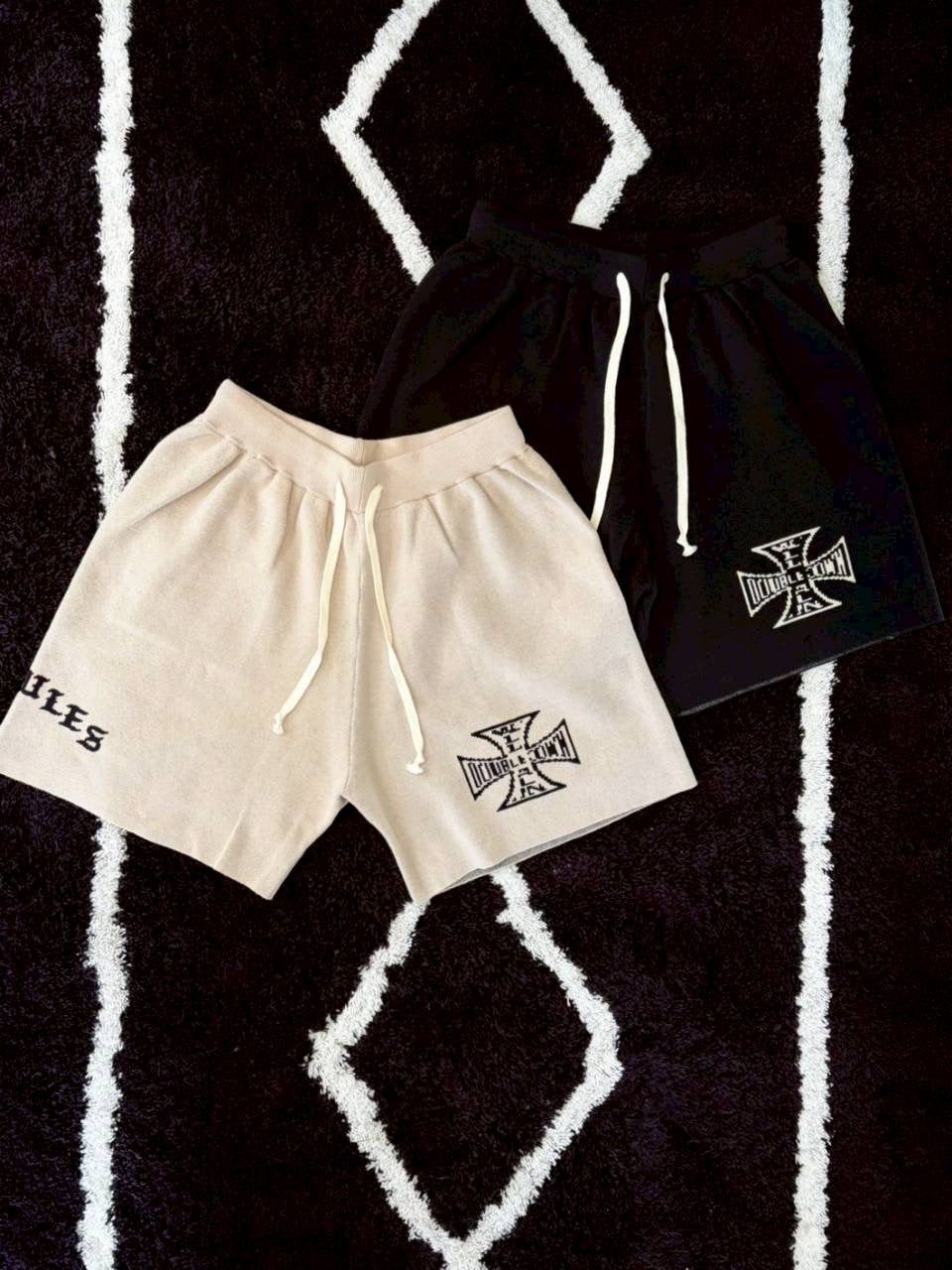 TAIN DOUBLE PUSH ARCH KNIT SHORTS /BLACK
