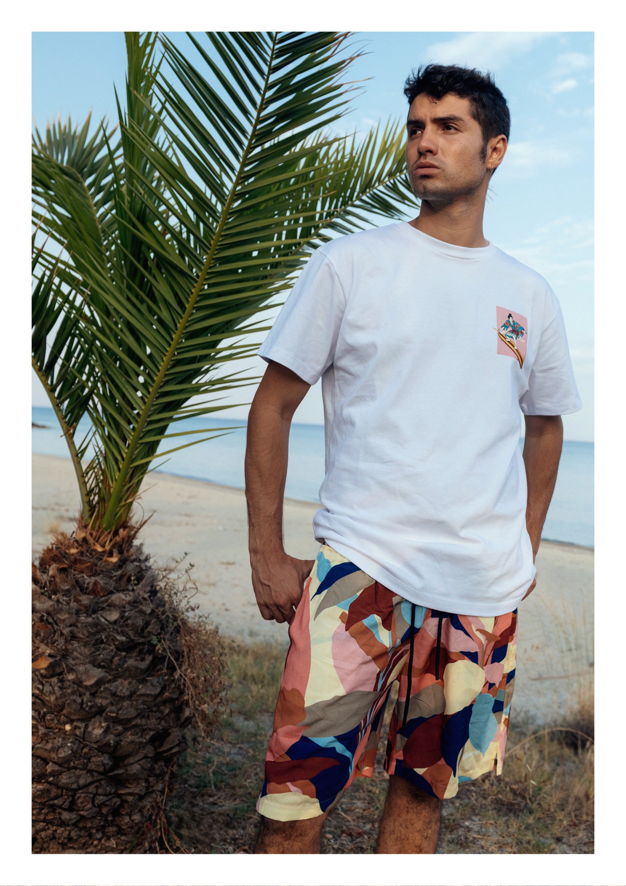 Mauna Kea ドローストリングショートパンツ (MULTI）