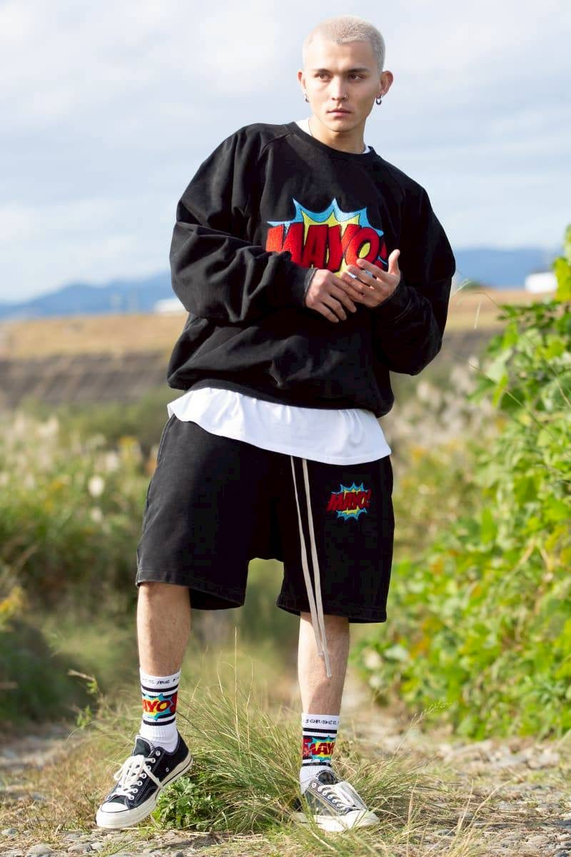 MAYO SPEECH BUBBLE GARMENT DYE EMBROIDERY SWEAT SHORTS FADE BLACK