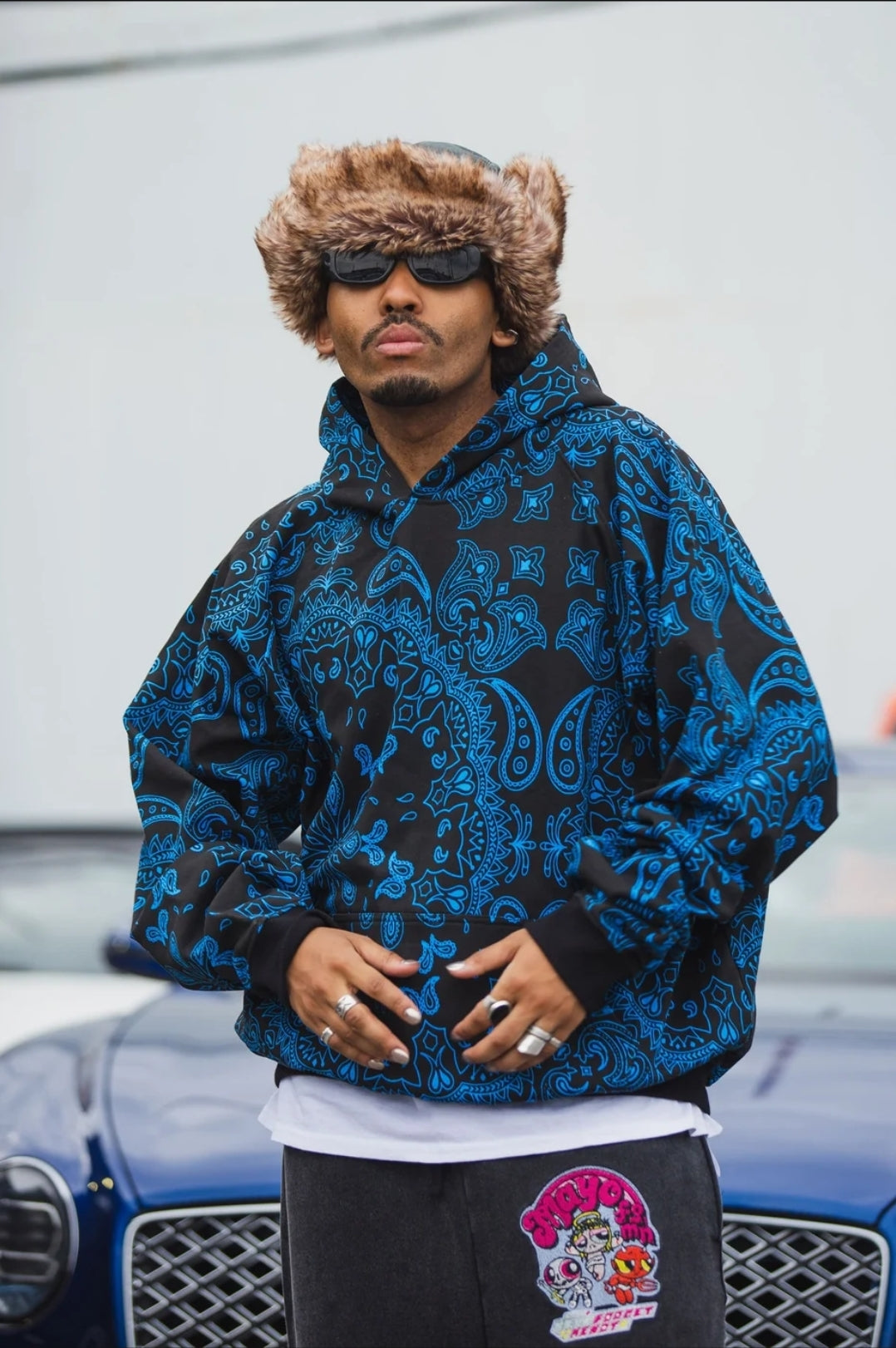 MAYO PAISLEY PATTERN PRINT HOODIE BLACK×BLUE (26UBMY-SPK1001 )